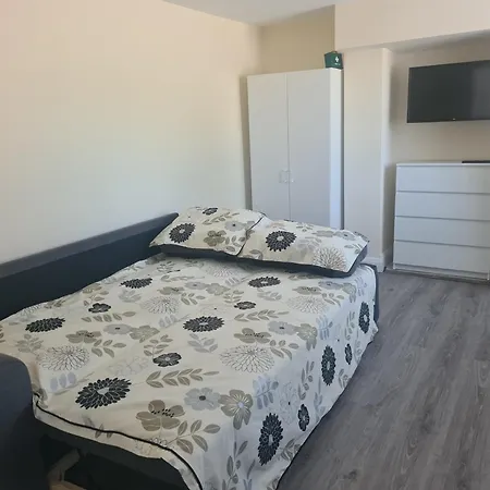Rural County Sligo Sleeps 2 With Parking Ballintogher