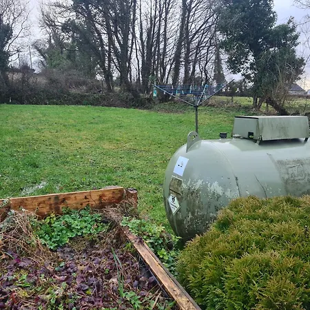 Rural County Sligo Sleeps 2 With Parking Apartmán *